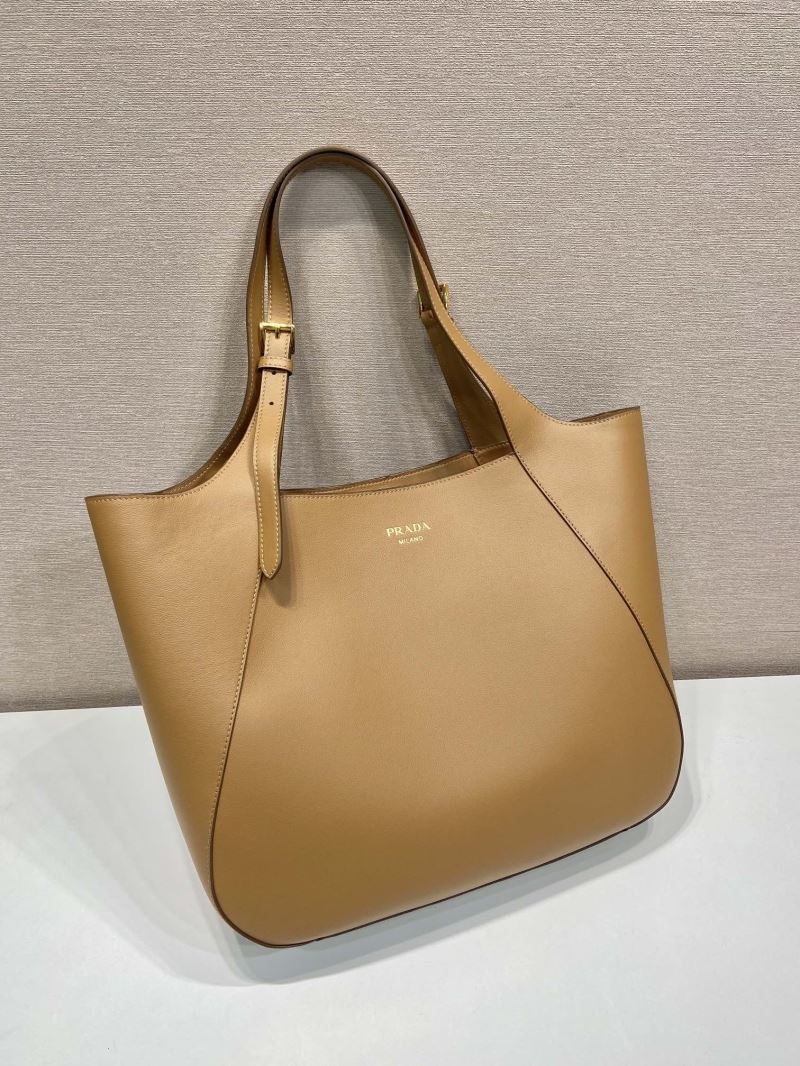 Pra*a tote bags